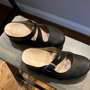 Dansko clog